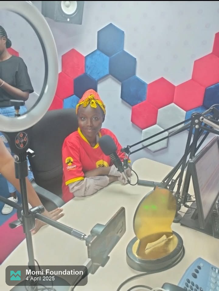 Tugen Finest at the microphone in the Radio Citizen studio